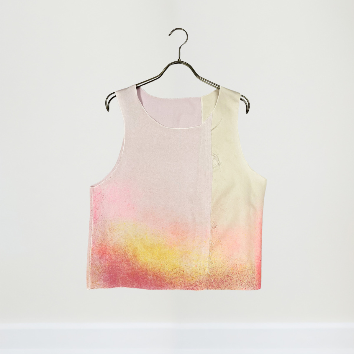 【ETSUKOKAMIYAMA× HAND PAINTED】SLEEVELESS BLOUSE